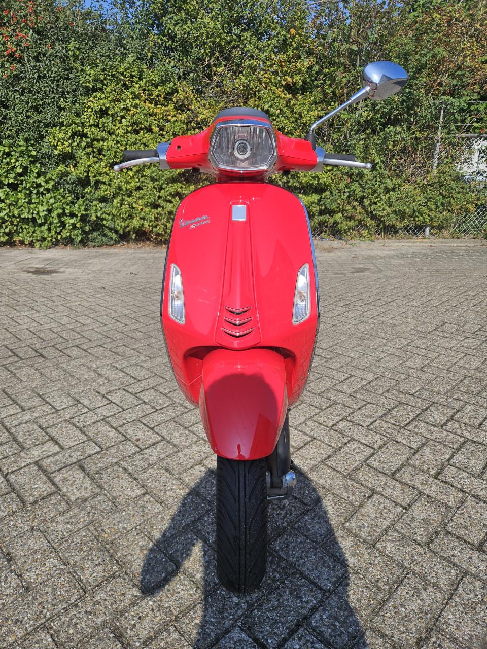 Te koop vespa sprint 2019