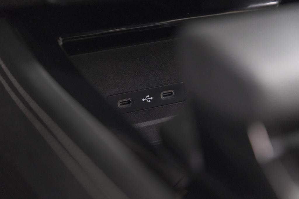 Renault Austral 1.2 e-tech full hybrid 200 techno | 360 camera | panoramada