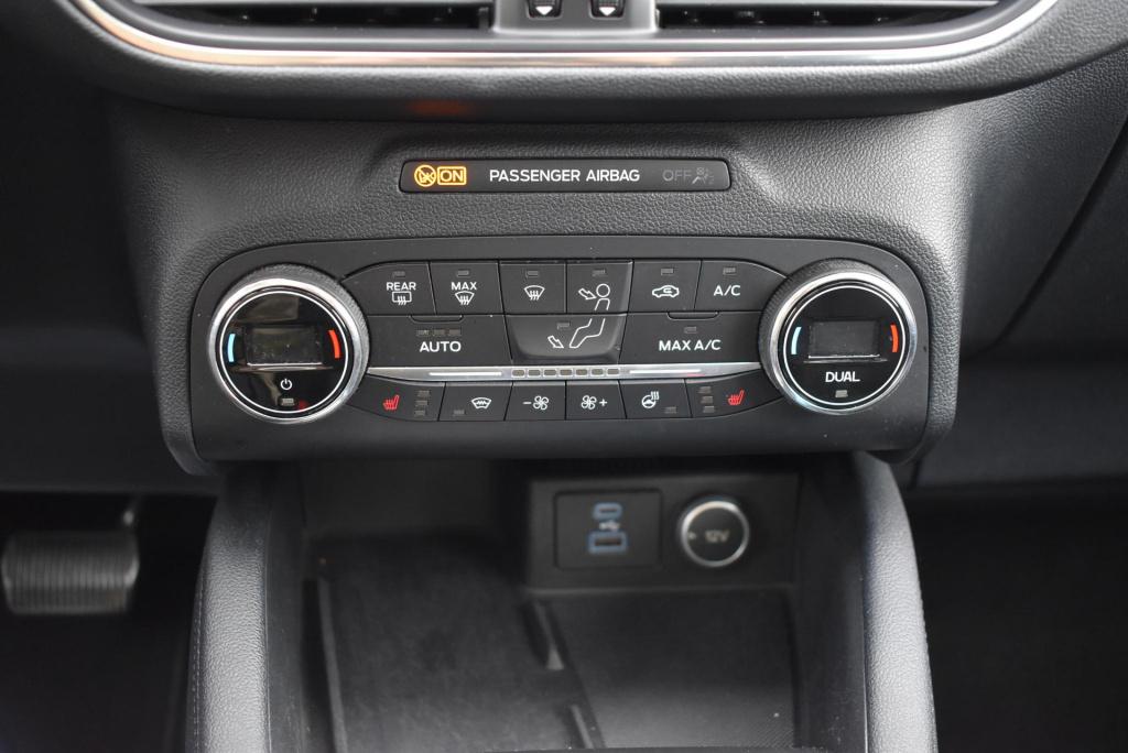 Ford Kuga 2.5 phev titanium x | climate control | adaptive cruise control |