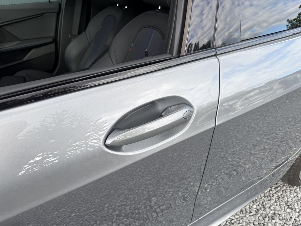 BMW 1 Serie 120i automaat high executive m-sportpakket 5-drs