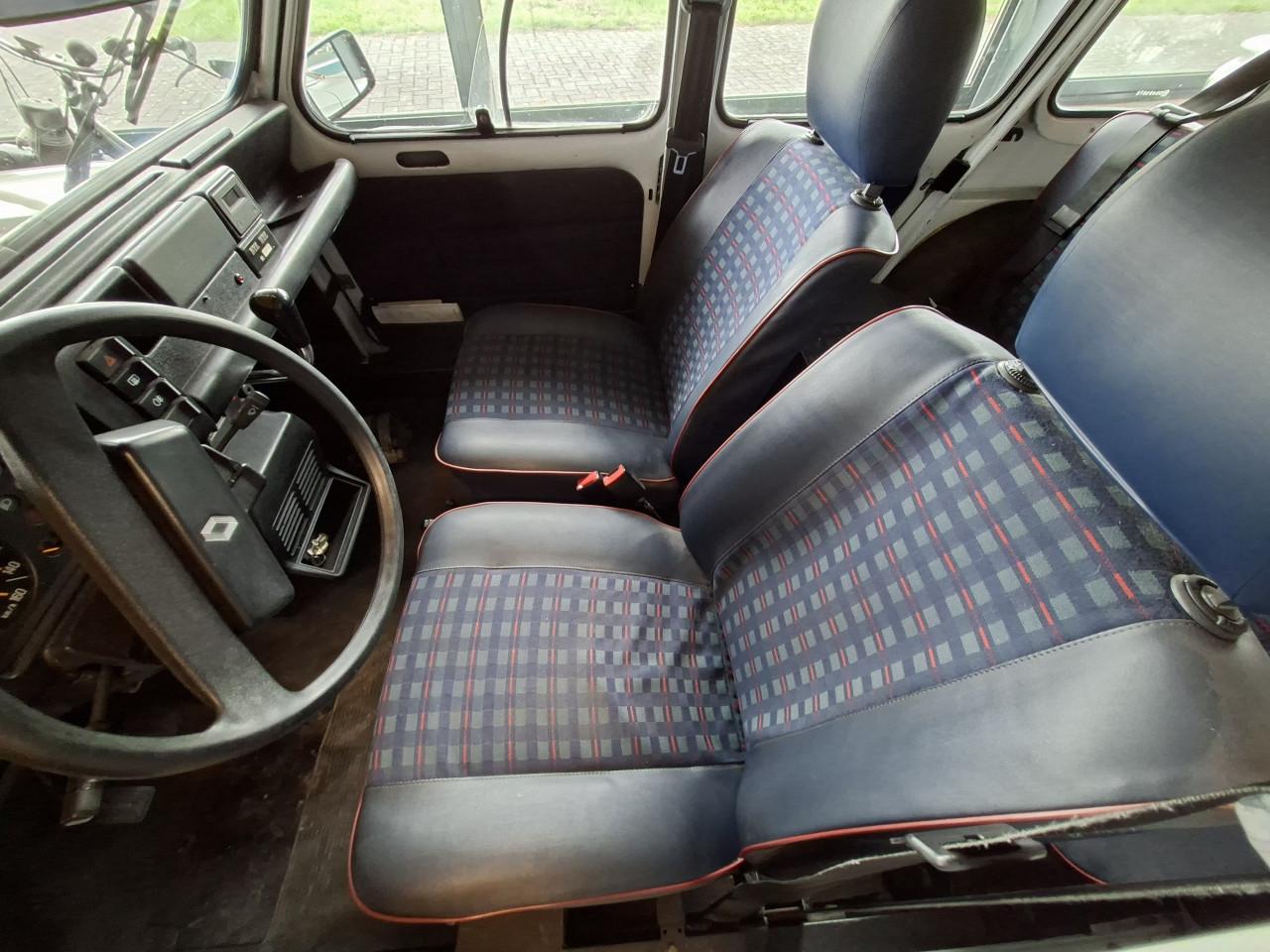 Renault 4