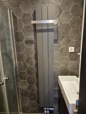 Designradiator 1800 × 300 mm donkergrijs