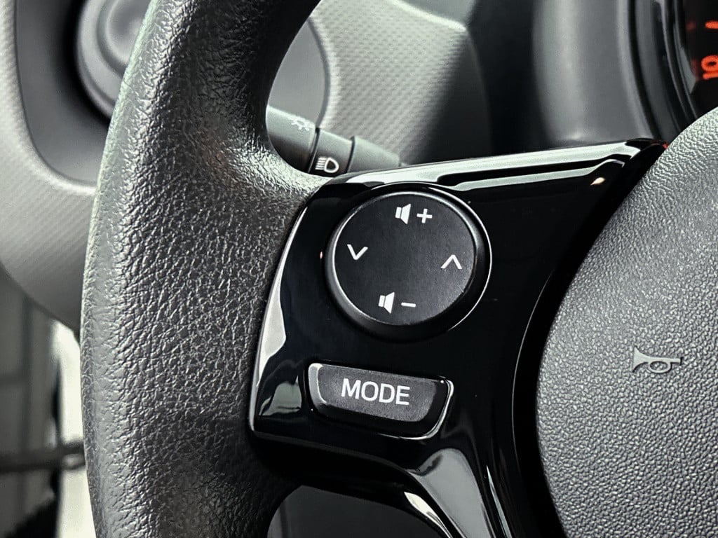 Peugeot 108 vti 72pk active | rijklaar | 5-deurs | airco | bluetooth |