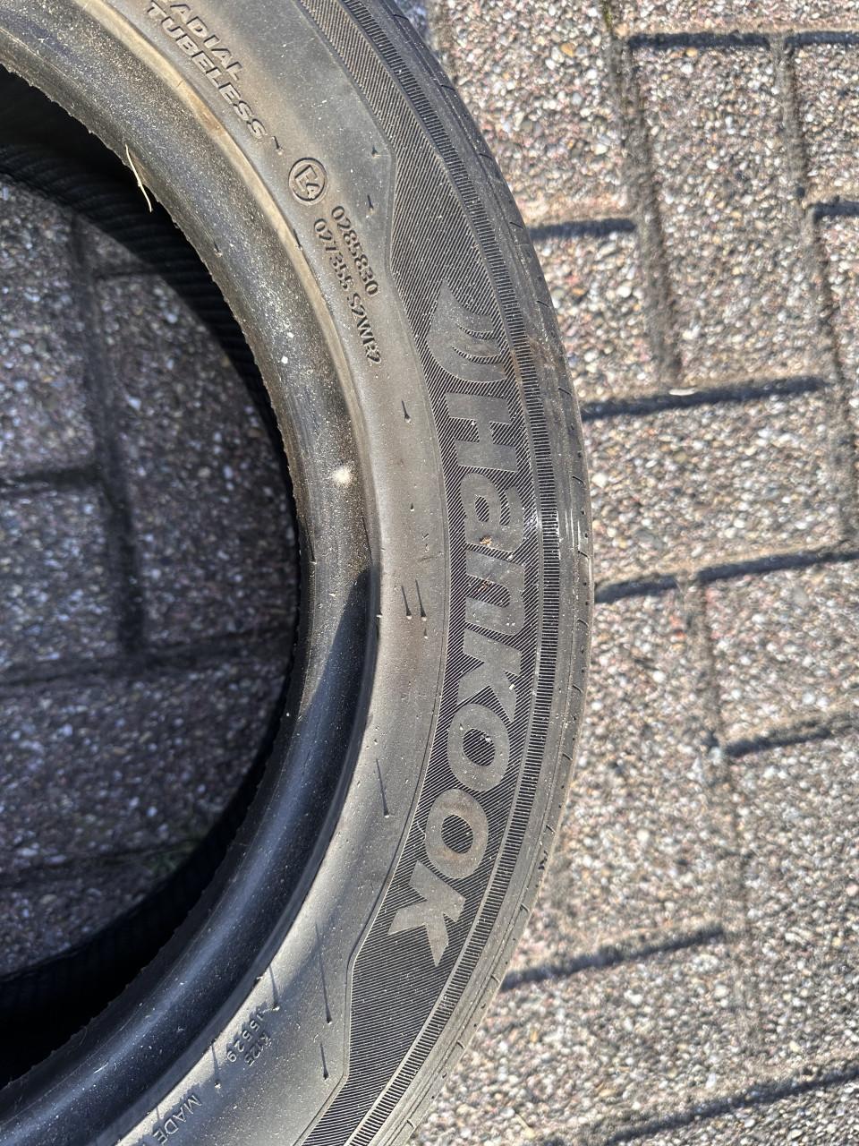 Zomerbanden Hankook 205/55 R16 reserveset