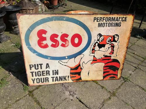 Esso reclamebord