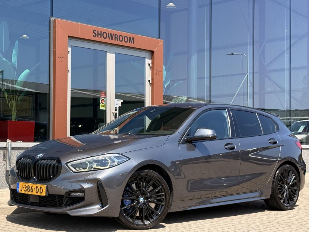 BMW 1 Serie 118i m-sport executive edition | apple carplay | harman kardon 