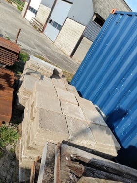 GRATIS 30x30 tegels (kan met heftruck geladen worden)