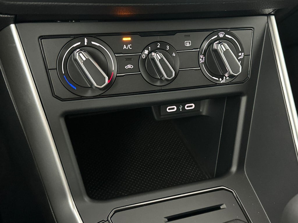 Volkswagen Polo 1.0 tsi life edition