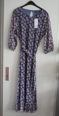 Nieuwe lange jurk licht blauw met bloemen print maat m