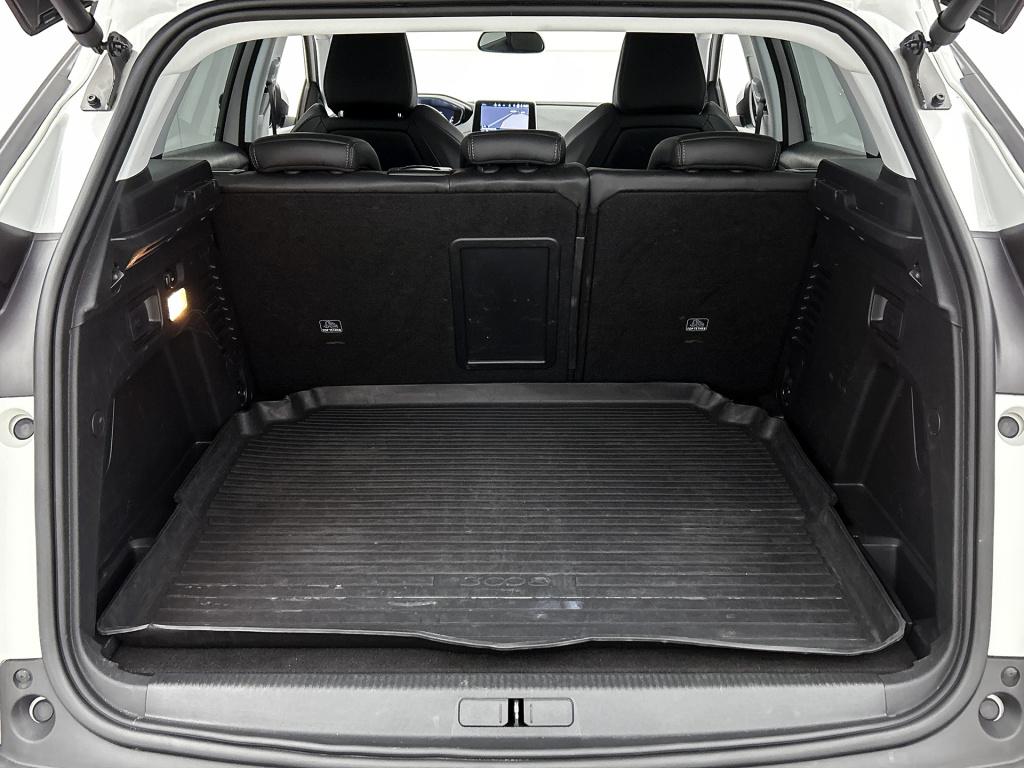 Peugeot 3008 1.2 puretech blue lease premium avantage