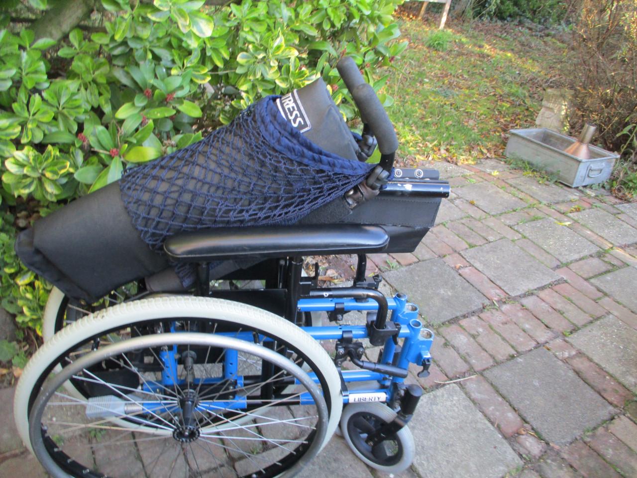 Rolstoel met veel mogelijkheden te koop