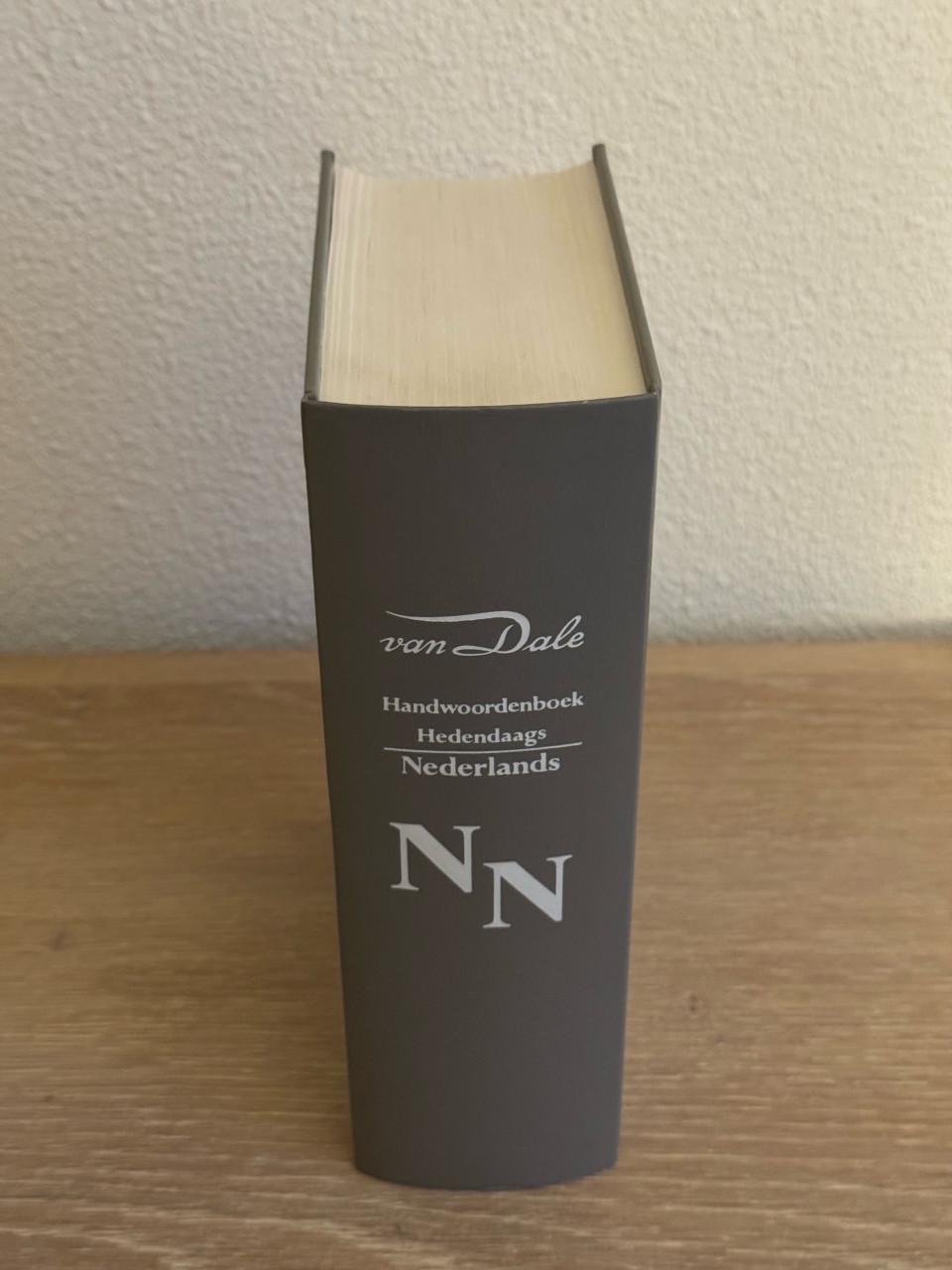 Van Dale Handwoordenboek Hedendaags Nederlands