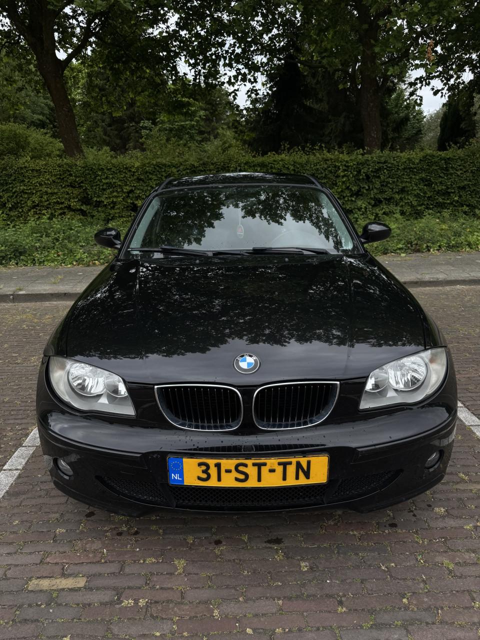 BMW 1-Serie 116I 2006 Zwart