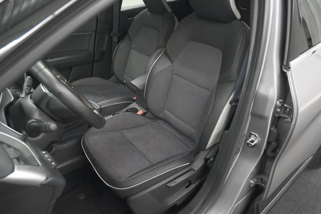 Renault Captur 1.6 e-tech plug-in hybrid 160 techno | dodehoekdetectie | ad