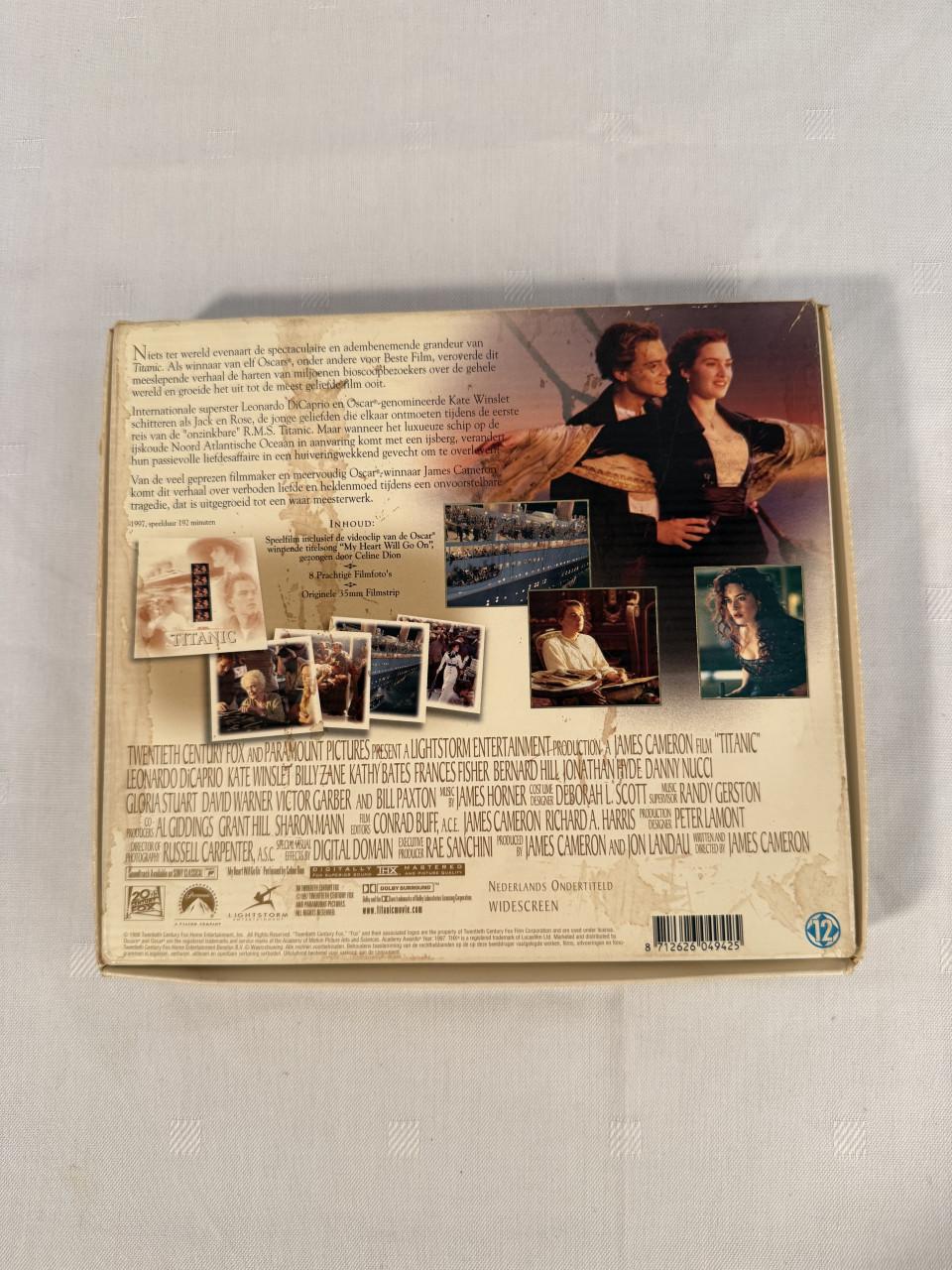 Titanic Collector’s Gift Box VHS + 35 mm filmstrip en fotokaarten