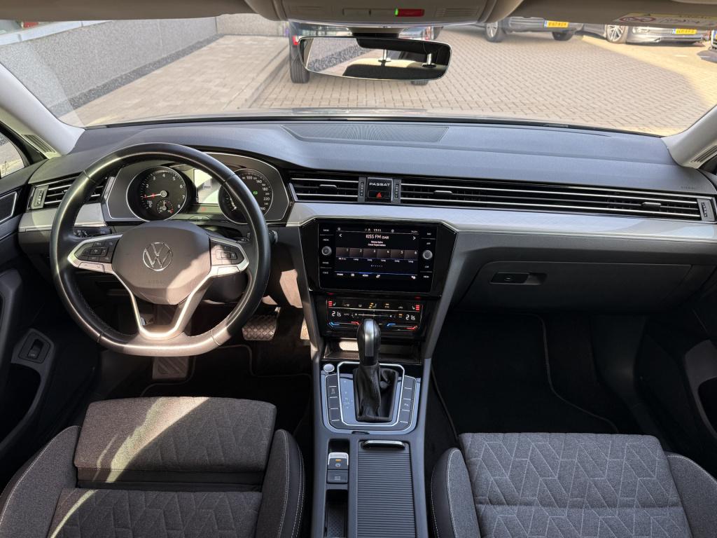 Volkswagen Passat variant 1.5 tsi business | electrische trekhaak | acc | m