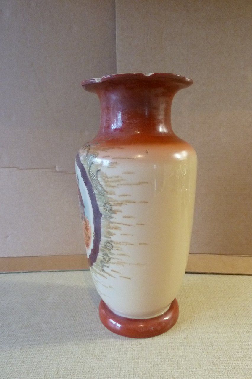 Antieke opaline handbeschilderde vaas