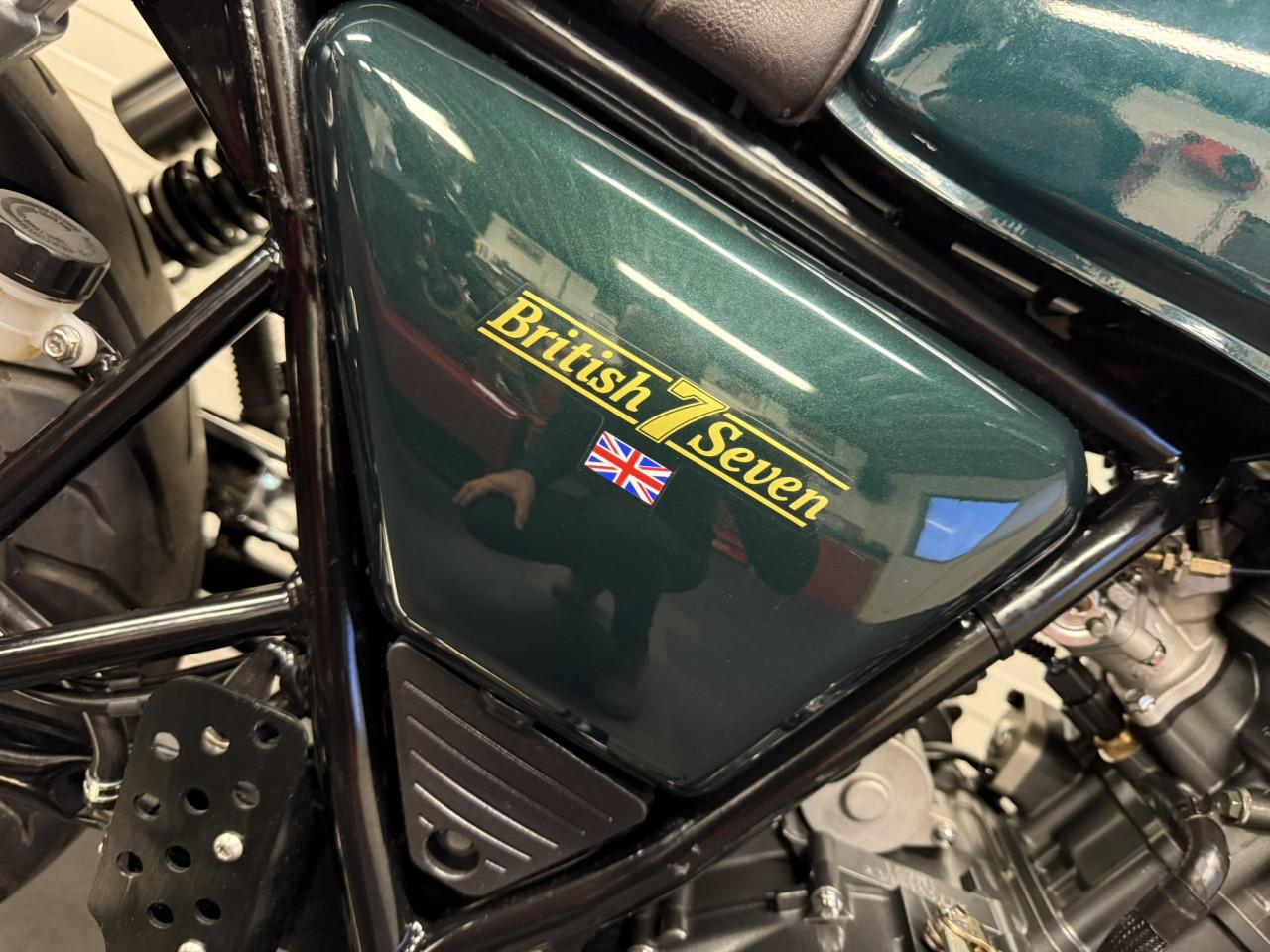 Zeer nette en jonge Mash British Seven 125!