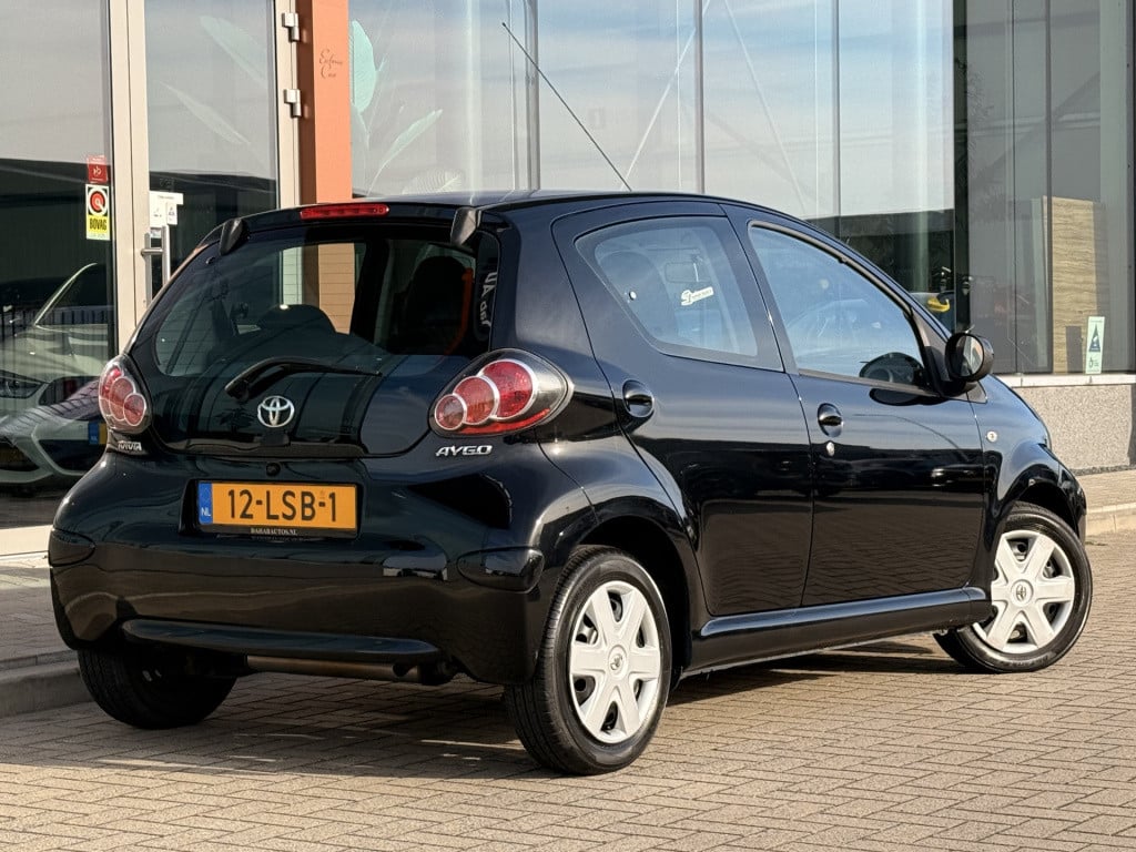 Toyota Aygo 1.0-12v comfort | 5 deurs | automaat | airco | cd - speler | el