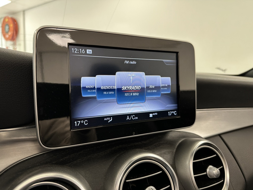 Mercedes-Benz C-Klasse cabrio 200 amg line 230pk | trekhaak | airscarf | 18