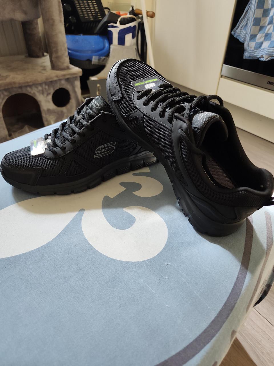 Skechers sneakers maat 41, nieuw