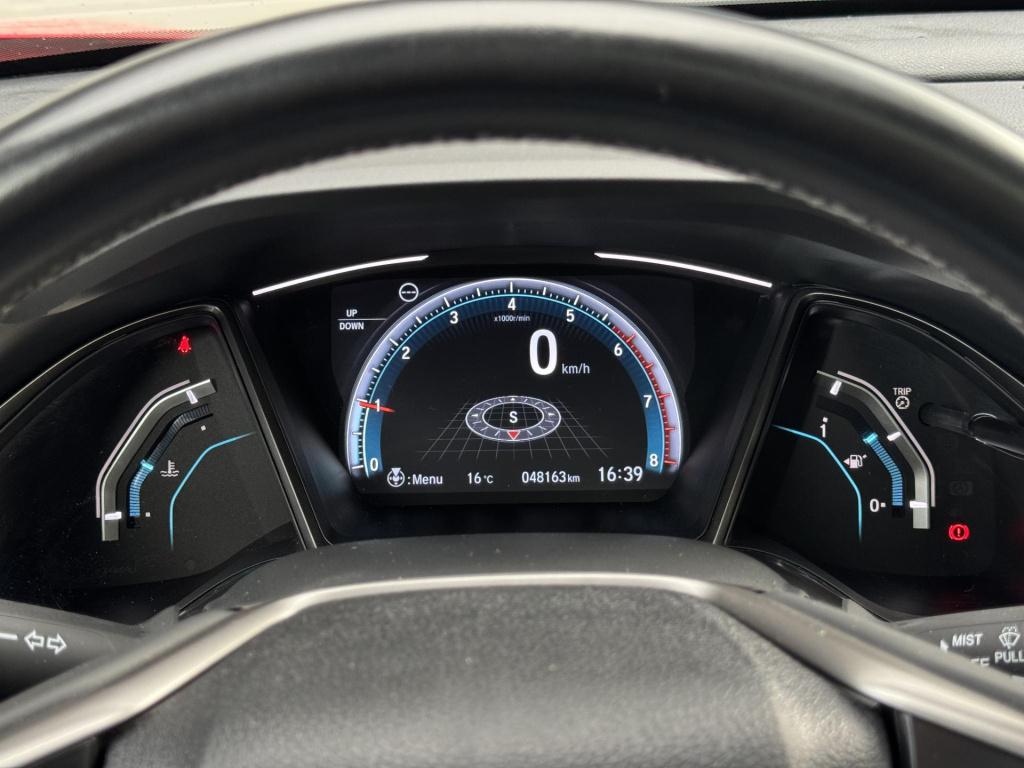 Honda Civic 1.0 i-vtec executive nl-auto, panoramadak + trekhaak!