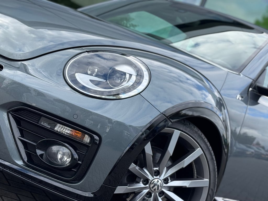 Volkswagen New Beetle cabriolet 1.4 tsi r-line * camera * led * 20 inch