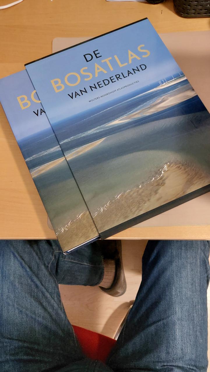 Atlas/Woordenboek/Sprookjesboek/Wandelgids