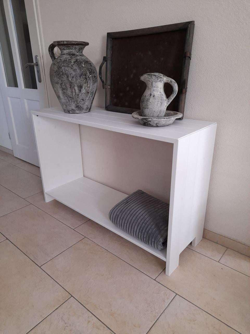 Side table 120 x 40 x 75H (in goede nette staat )