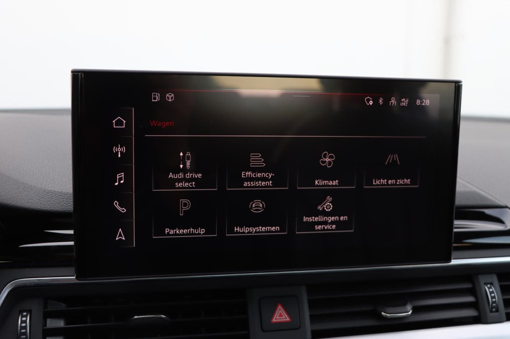Audi A4 limousine 35 tfsi launch edition sport