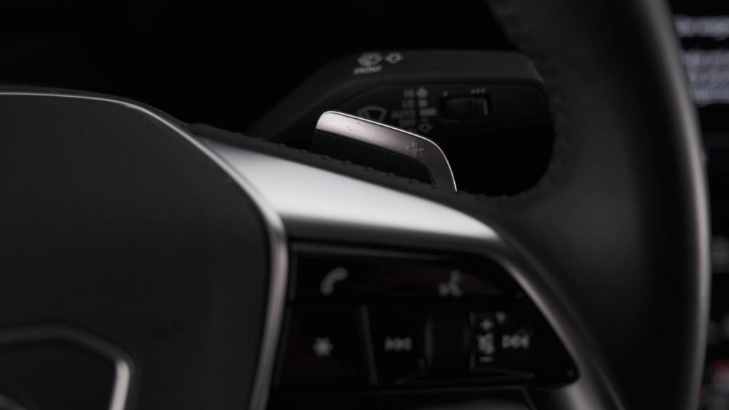 Audi E-tron sportback 55 quattro s edition 95 kwh 408 pk| head-up display |