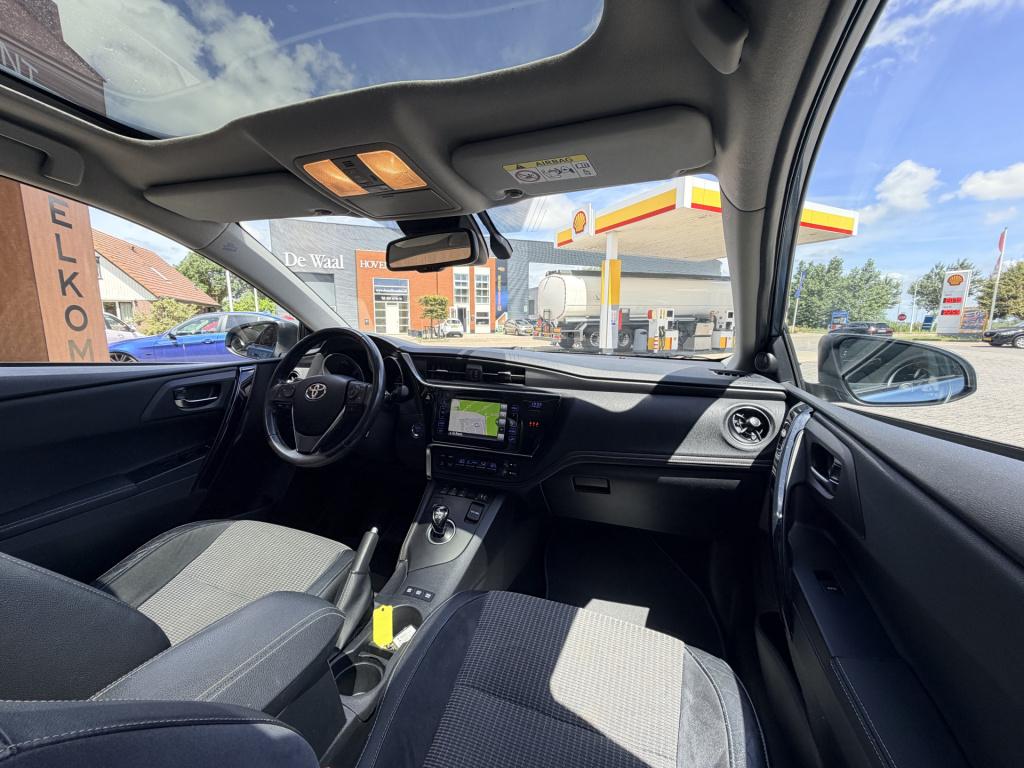 Toyota Auris touring sports 1.8 hybrid lease pro | radio | nav | panorama d