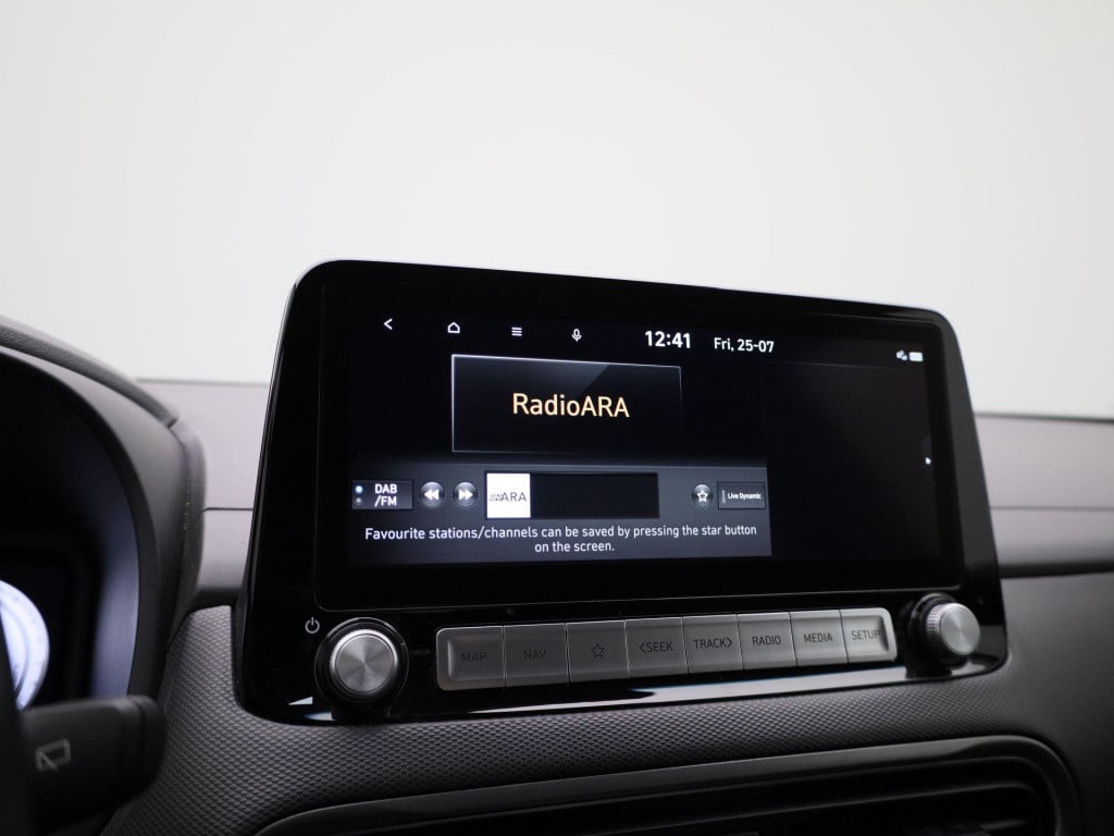 Hyundai Kona ev fashion 39 kwh | navi | camera | lmv | pdc | climate