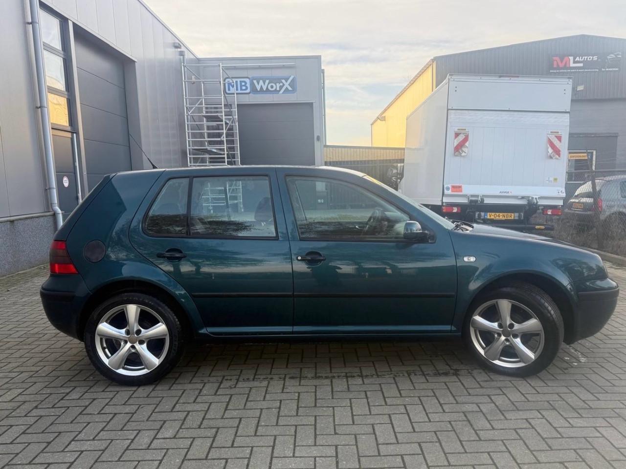 Volkswagen Golf 1.4-16V Master Edition