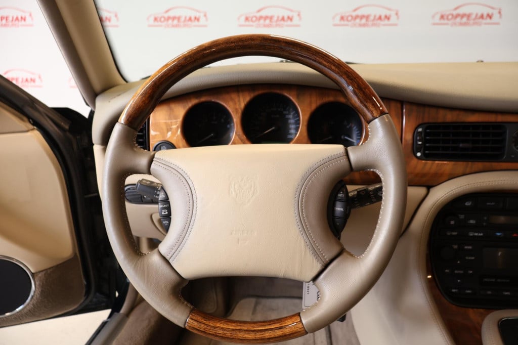 Jaguar Xj 3.2 v8 executive org nl, eerste eigenaar, volledige onderhoud his