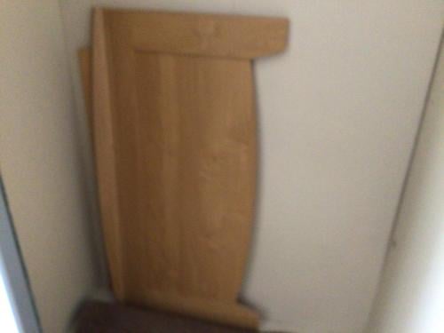 Te koopt koop eenpersoons ledikant 2 mtr bij90 cm