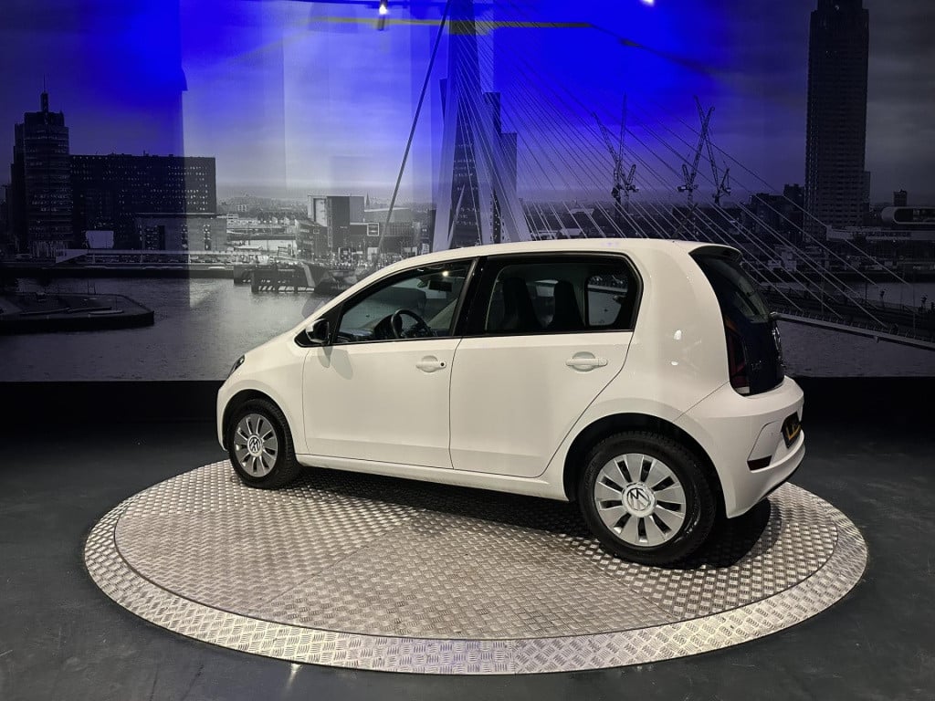 Volkswagen UP! 1.0 bmt move up! *camera*pdc*cruise*