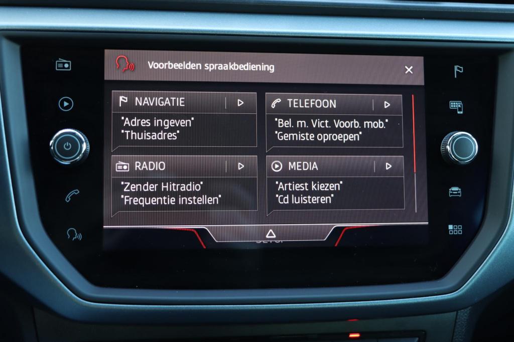 Seat Arona 1.0 tsi style business intense 95pk