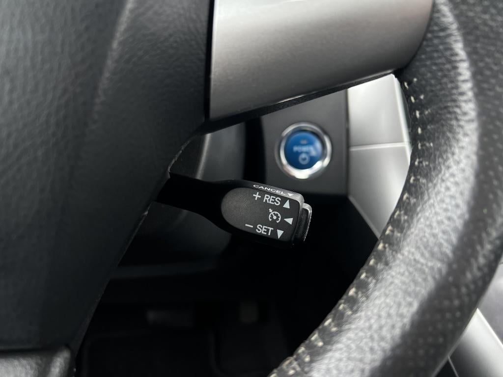 Toyota Auris 1.8 full hybrid asp.