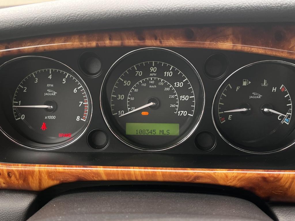 Jaguar Xj 4.2 v8 executive