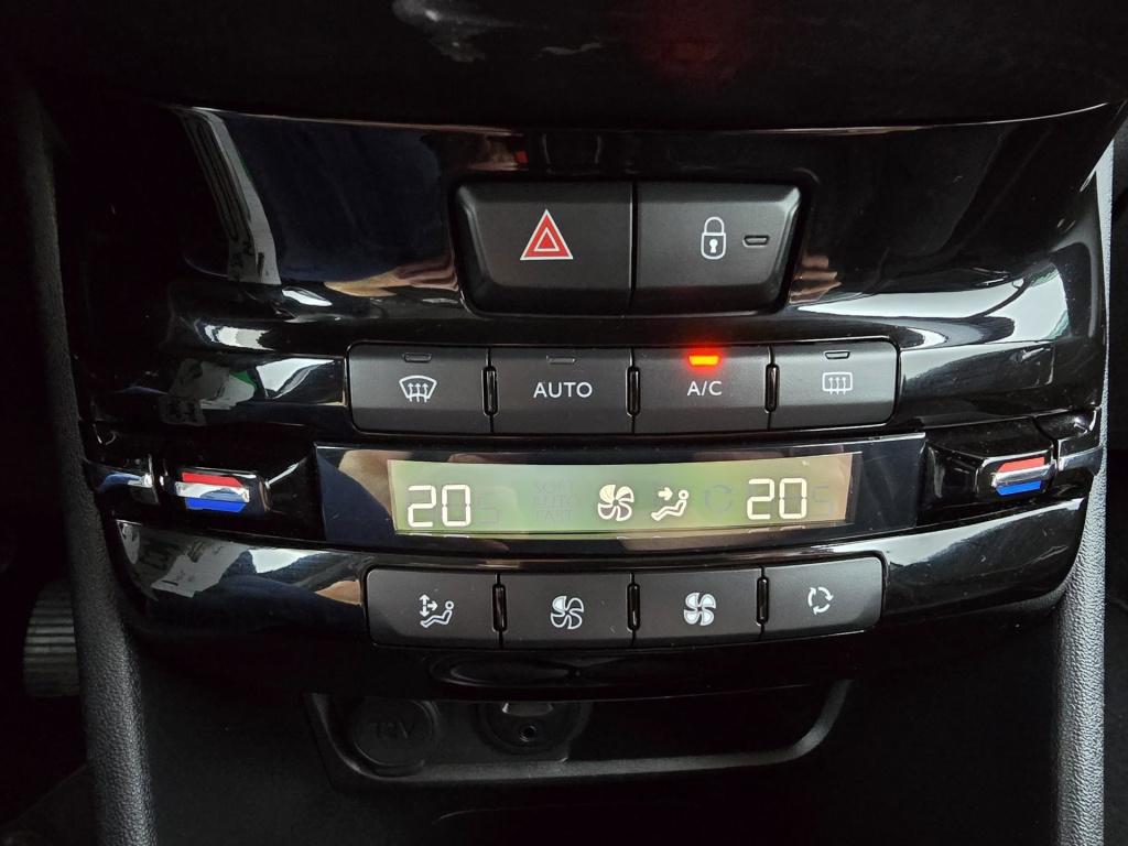 Peugeot 208 1.2 puretech gt-line | camera | pdc voor en achter | cruiscontr