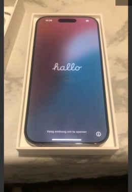 Iphone 16 pro 256 GB in doos 3 maand oude