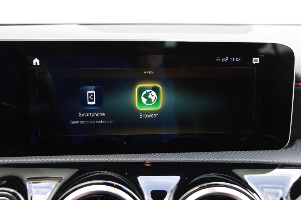 Mercedes-Benz A-Klasse 180 business solution amg 136pk automaat