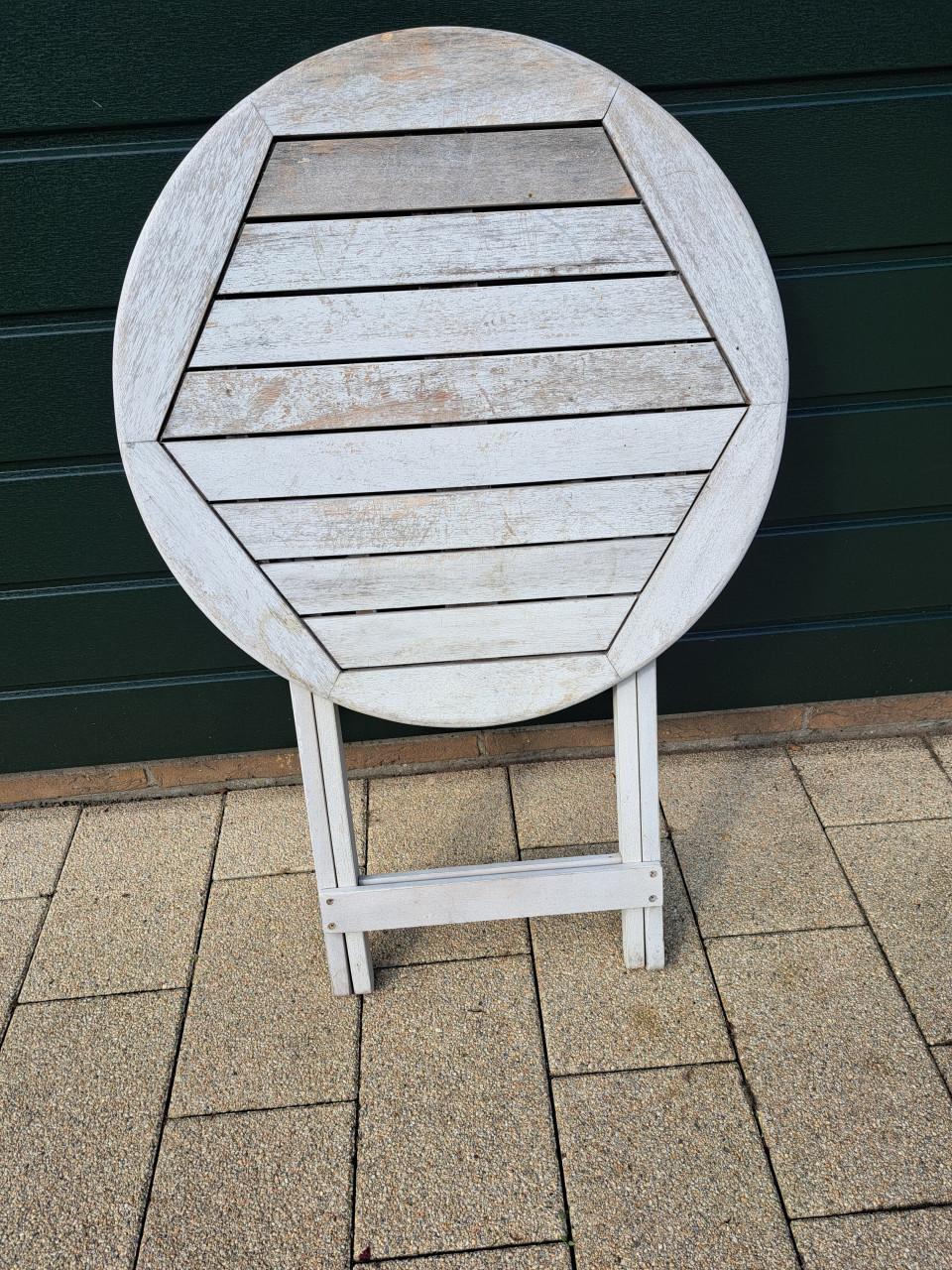 Massief houten opklapbaar tuin tafeltje