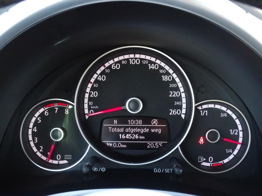 Volkswagen New Beetle cabriolet 1.2 tsi design bluemotion