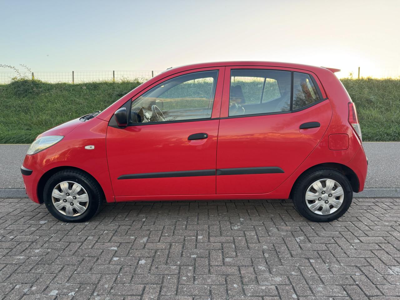 Hyundai I10 1.25 active cool benzine met airco en nieuwe APK!