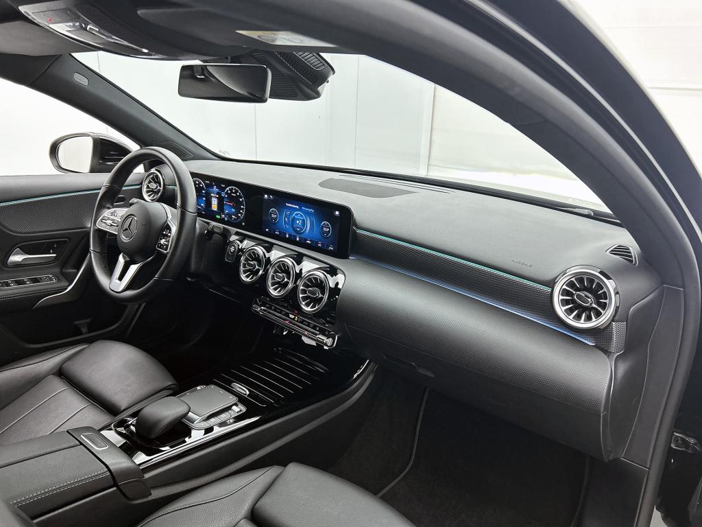Mercedes-Benz A-Klasse 250 e plug-in hybride business solution luxury | led