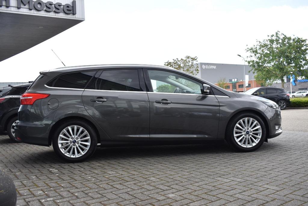 Ford Focus wagon 1.0 titanium edition | wegklapbare trekhaak | climate cont