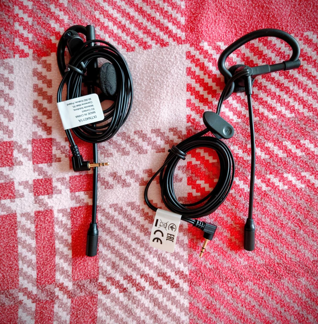 Te koop aangeboden Motorola T 82 Extreme portoset.