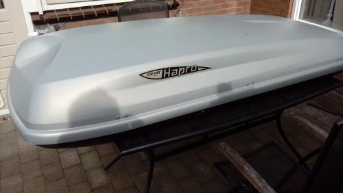 Te huur: dakkoffer 550 liter